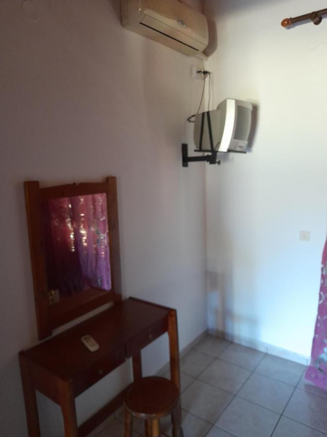 Aggeliki Apartments Сідарі Екстер'єр фото