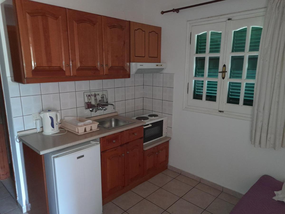 Aggeliki Apartments Сідарі Екстер'єр фото